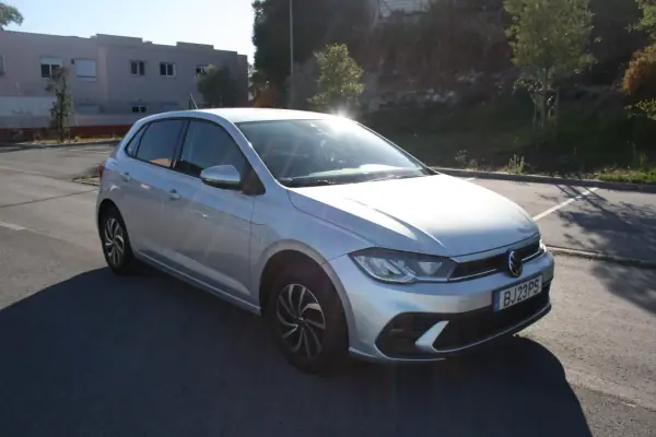 Volkswagen Polo 1.0 TSI DSG URBAN 2024 Gasolina — 48 282 km · Lisboa Volkswagen Polo 2024