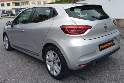 Renault Clio 2020 — photo 4 of 16