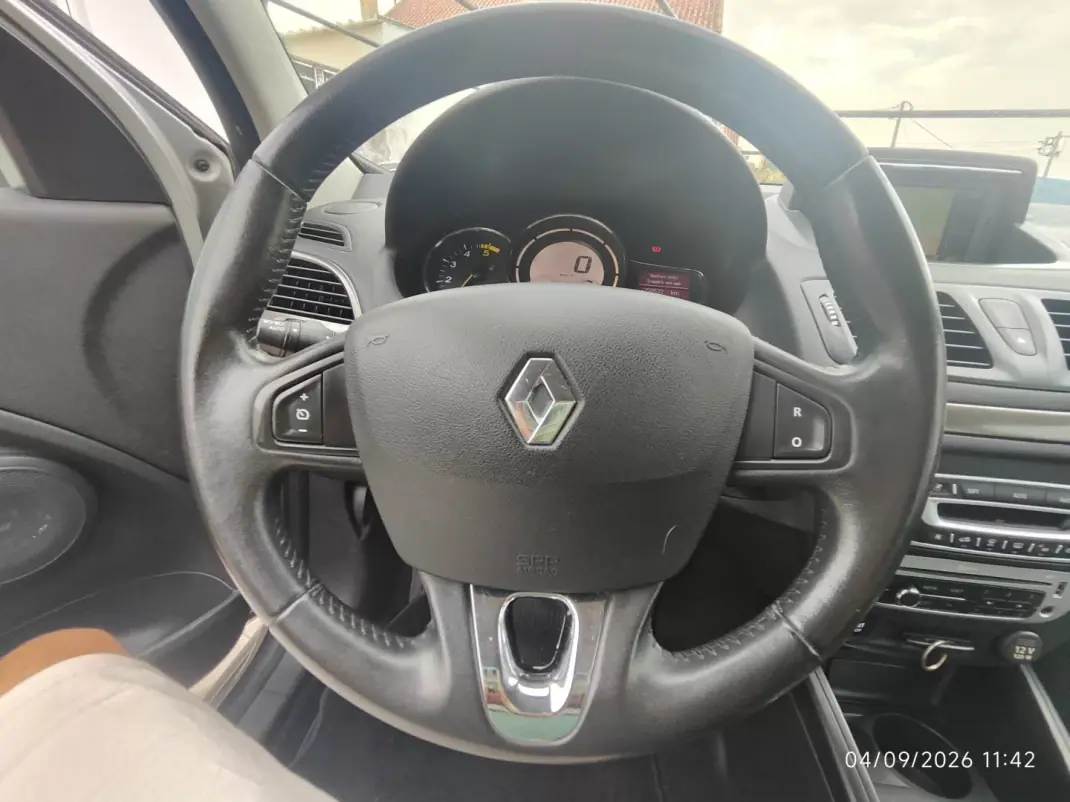 Renault Mégane 2013 - 5980 EUR, 251000 km - 251000km - foto 22 de 36