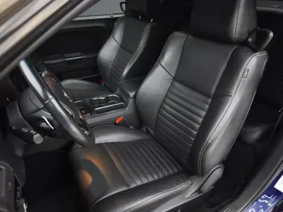 Dodge Challenger 2013 - 53950 EUR, 103962 km - AUTO.MOTO.pt - 103962km - foto 17 de 40