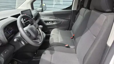 Citroën Berlingo 2022 - 14450 EUR, 77000 km - AUTO.MOTO.pt - 77000km - foto 14 de 24