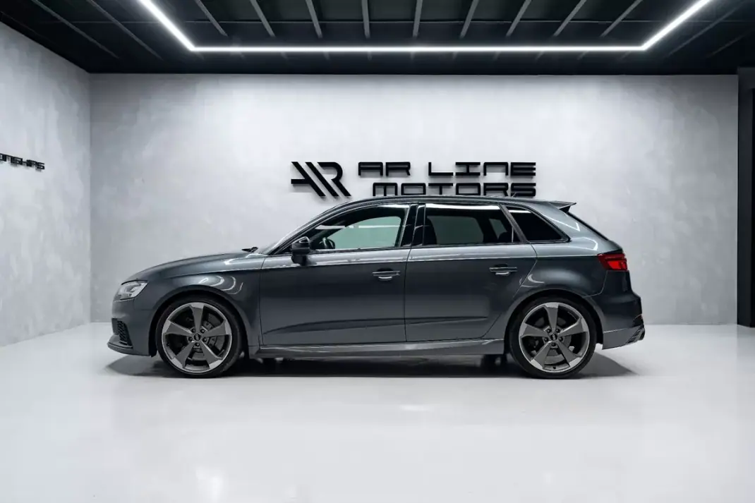 Audi RS3 Sportback 2019 - 49950 EUR, 76000 km - AUTO.MOTO.pt - 76000km - foto 13 de 40