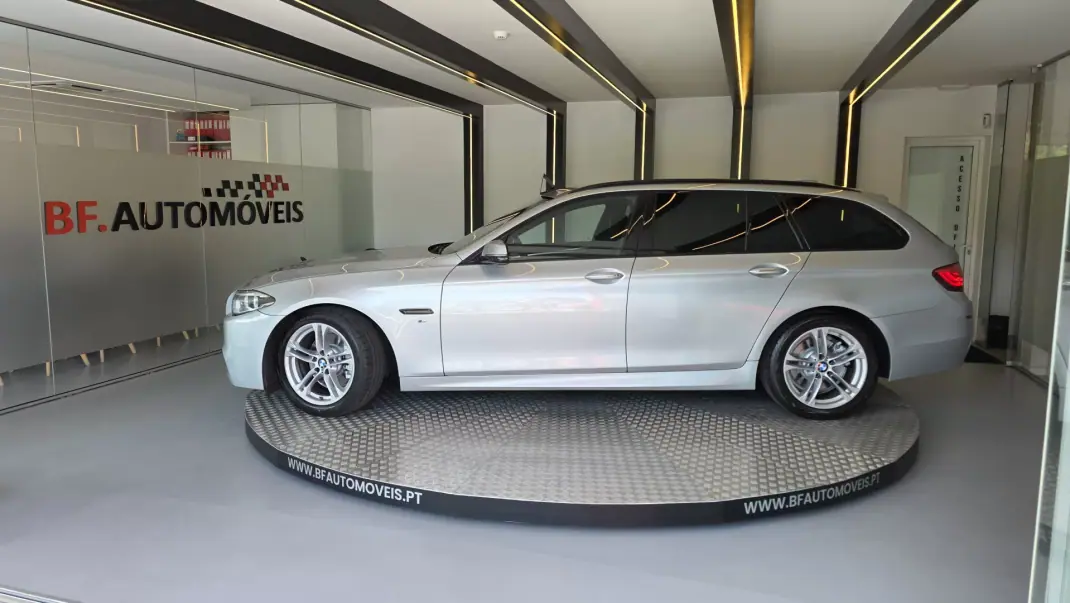BMW 520 2017 - 20900 EUR, 173273 km - AUTO.MOTO.pt - 173273km - foto 14 de 61