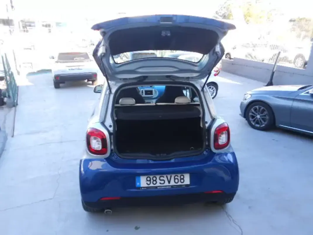 Smart ForFour 2017 - 9500 EUR, 107872 km - 107872km - foto 7 de 14