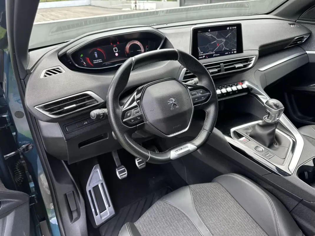 Peugeot 5008 2019 - 15900 EUR, 180000 km - 180000km - foto 31 de 70
