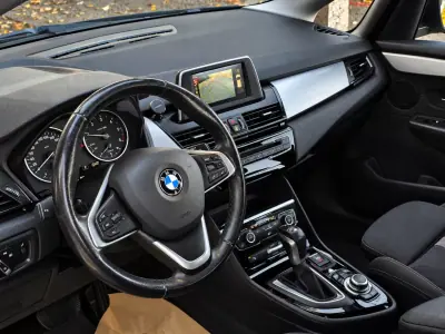 BMW 218 Active Tourer 2015 — foto 3 de 21
