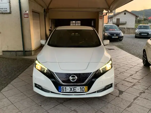 Nissan Leaf 2019 - 16450 EUR, 58449 km - AUTO.MOTO.pt - 58449km - foto 6 de 16
