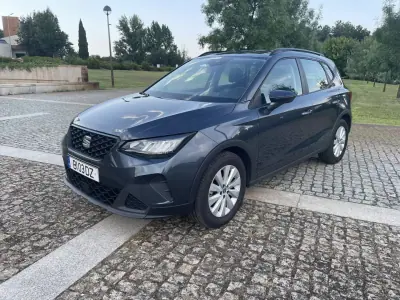 SEAT Arona 2024 - 19500 EUR, 28000 km - AUTO.MOTO.pt - 28000km - foto 2 de 14