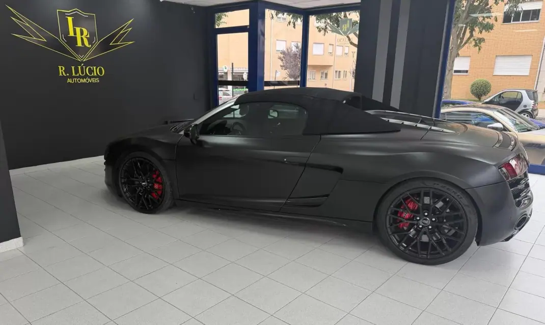 Audi R8 Spyder 2012 - 125000 EUR, 89245 km - 89245km - foto 31 de 44