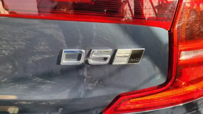 Volvo S90 2017 - 16900 EUR, 292100 km - 292100km - foto 12 de 44