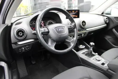 Audi A3 Sportback 2014 - 10900 EUR, 183539 km - AUTO.MOTO.pt - 183539km - foto 6 de 19