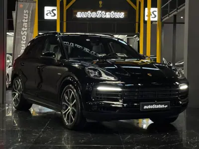 Porsche Cayenne 2021 - 74990 EUR, 85200 km - AUTO.MOTO.pt - 85200km - foto 2 de 37
