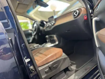 Mercedes-Benz X 250 2018 - 32800 EUR, 171560 km - 171560km - foto 8 de 12