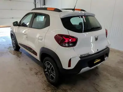 Dacia Spring 2022 - 12550 EUR, 50926 km - foto 3 de 12