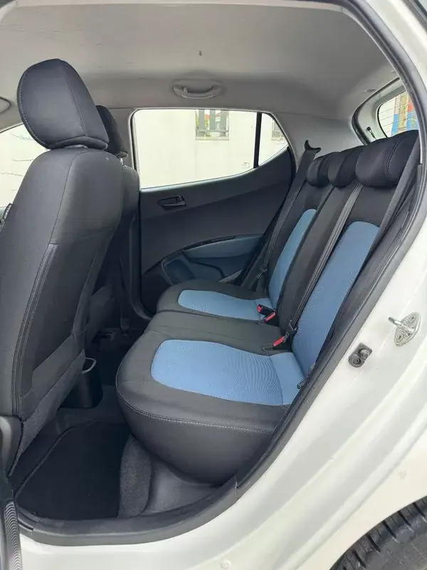 Hyundai i10 2016 - 7950 EUR, 99000 km - 99000km - foto 11 de 24