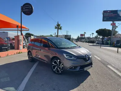 Renault Grand Scénic 2018 - 18950 EUR, 158458 km - AUTO.MOTO.pt - 158458km - foto 3 de 10