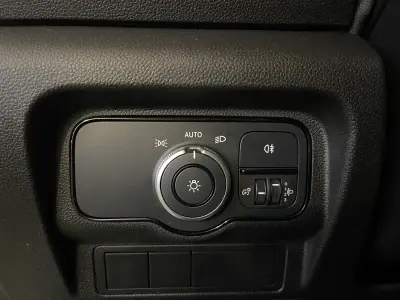 Mercedes-Benz 2022 - 17750 EUR, 45000 km - AUTO.MOTO.pt - 45000km - foto 26 de 28