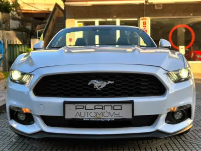 Ford Mustang 2015 - 37500 EUR, 159000 km - AUTO.MOTO.pt - 159000km - foto 3 de 22