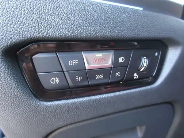 BMW i4 2022 - 49990 EUR, 67000 km - AUTO.MOTO.pt - 67000km - foto 34 de 59