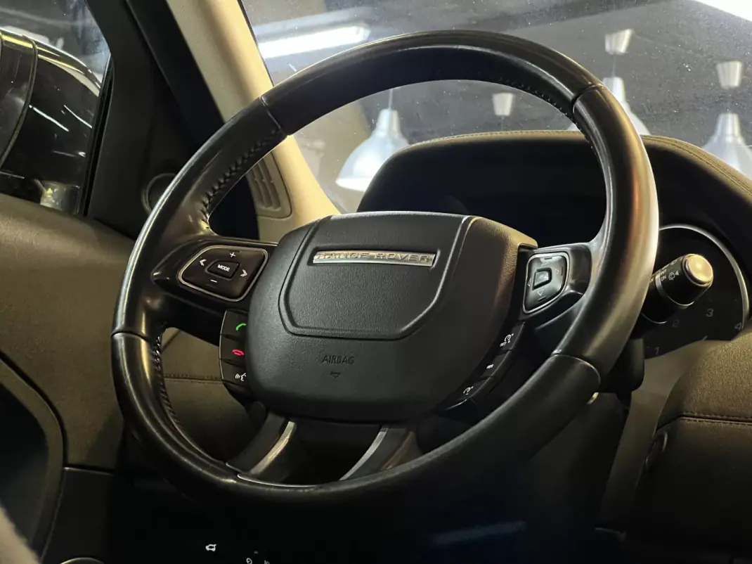 Land Rover Range Rover Evoque 2012 - 17990 EUR, 235000 km - 235000km - foto 28 de 51
