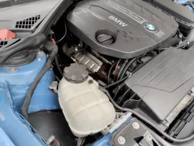 BMW 120 2013 - 13999 EUR, 270000 km - AUTO.MOTO.pt - 270000km - foto 32 de 34