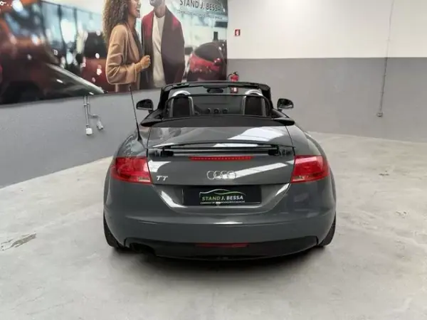 Audi TT Roadster 2007 - 15900 EUR, 174000 km - 174000km - foto 8 de 16