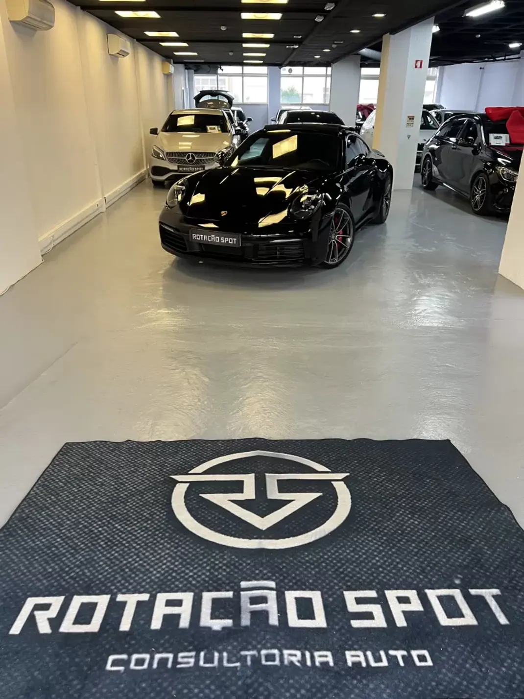 Porsche 992 2019 - 139990 EUR, 90000 km - AUTO.MOTO.pt - 90000km - foto 56 de 56