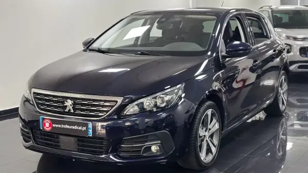 Peugeot 308 2019 - 14500 EUR, 50000 km - AUTO.MOTO.pt - 50000km - foto 11 de 51
