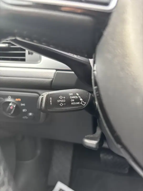 Audi A6 Avant 2017 - 18000 EUR, 258000 km - AUTO.MOTO.pt - 258000km - foto 18 de 18