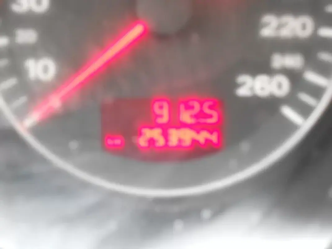 Audi A3 2006 - 9500 EUR, 253000 km - AUTO.MOTO.pt - 253000km - foto 10 de 11