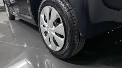 Citroën C1 2011 - 8990 EUR, 112000 km - AUTO.MOTO.pt - 112000km - foto 19 de 21