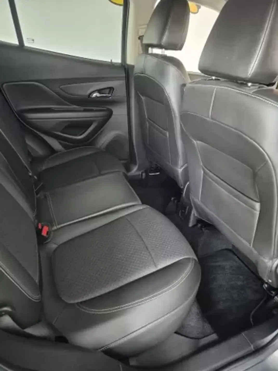 Opel Mokka X 2018 - 13750 EUR, 62586 km - AUTO.MOTO.pt - 62586km - foto 9 de 11