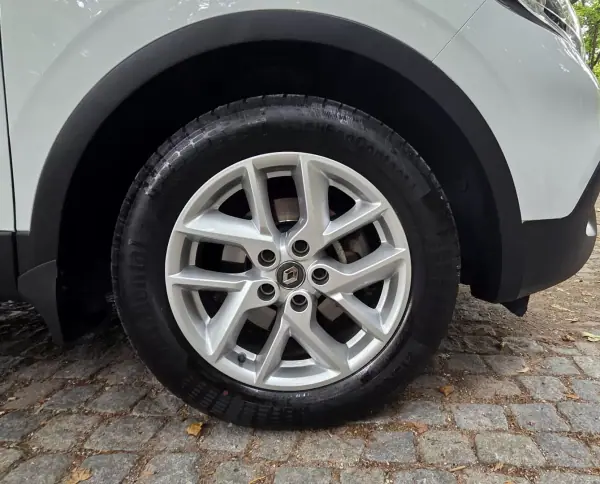 Renault Kadjar 2017 - 13900 EUR, 101000 km - AUTO.MOTO.pt - 101000km - foto 20 de 20