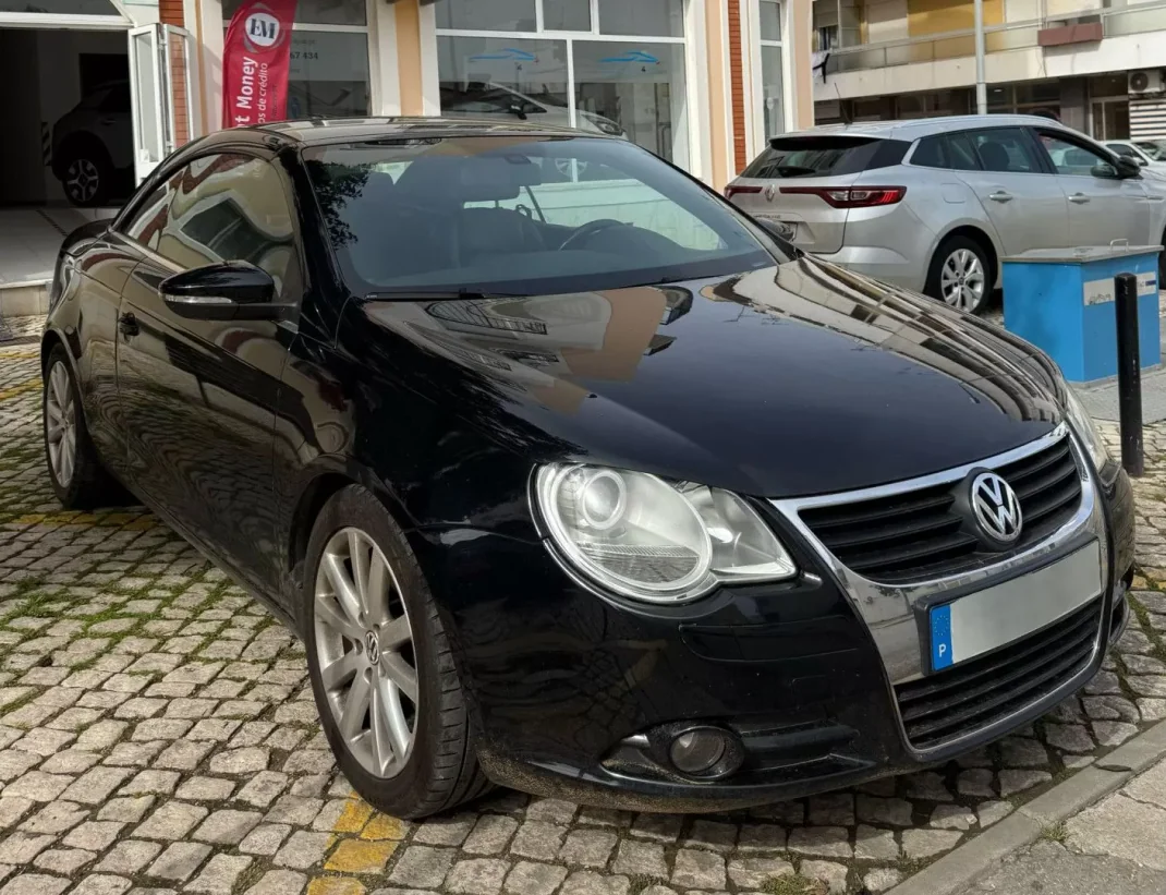 Volkswagen EOS 2009 - 11250 EUR, 120000 km - AUTO.MOTO.pt - 120000km - foto 8 de 11