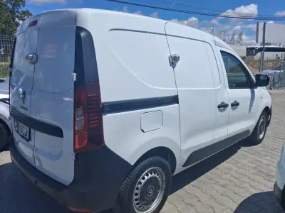 Renault Express 2022 - 10900 EUR, 164000 km - AUTO.MOTO.pt - 164000km - foto 7 de 17