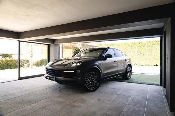 Porsche Cayenne Coupé 2019 - 62900 EUR, 253000 km - AUTO.MOTO.pt - 253000km - foto 22 de 40