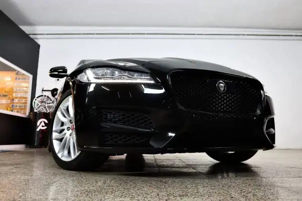 Jaguar XF 2016 - 25900 EUR, 63375 km - AUTO.MOTO.pt - 63375km - foto 7 de 36