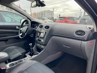 Ford Focus SW 2011 - 7750 EUR, 226741 km - AUTO.MOTO.pt - 226741km - foto 23 de 25