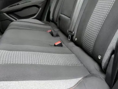 Peugeot 3008 2018 - 15990 EUR, 200391 km - AUTO.MOTO.pt - 200391km - foto 15 de 25