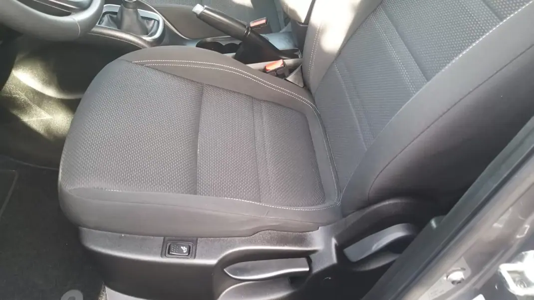Fiat Tipo Station Wagon 2020 - 14350 EUR, 60939 km - AUTO.MOTO.pt - 60939km - foto 5 de 34