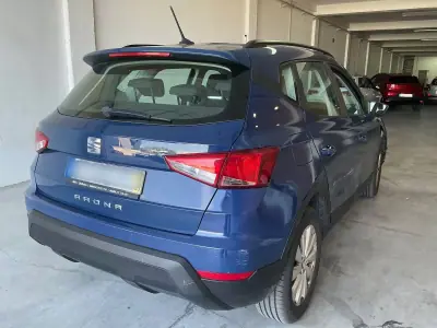 SEAT Arona 2019 — foto 2 de 5