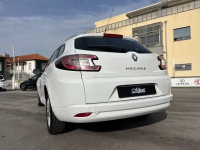 Renault Mégane Sport Tourer 2012 - 6950 EUR, 227000 km - AUTO.MOTO.pt - 227000km - foto 33 de 36