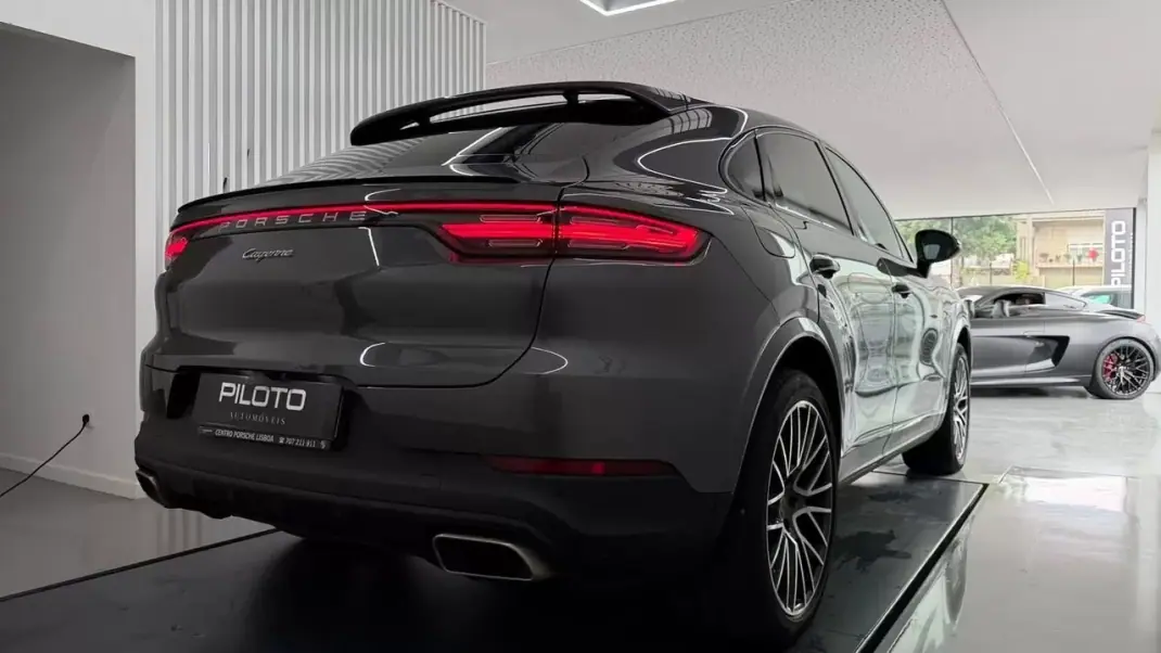 Porsche Cayenne Coupé 2019 - 69990 EUR, 59352 km - 59352km - foto 9 de 32