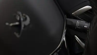 Peugeot 3008 2022 - 21750 EUR, 58000 km - AUTO.MOTO.pt - 58000km - foto 27 de 35