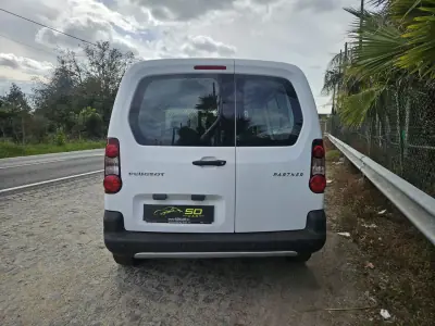 Peugeot Partner 2018 — foto 5 de 11