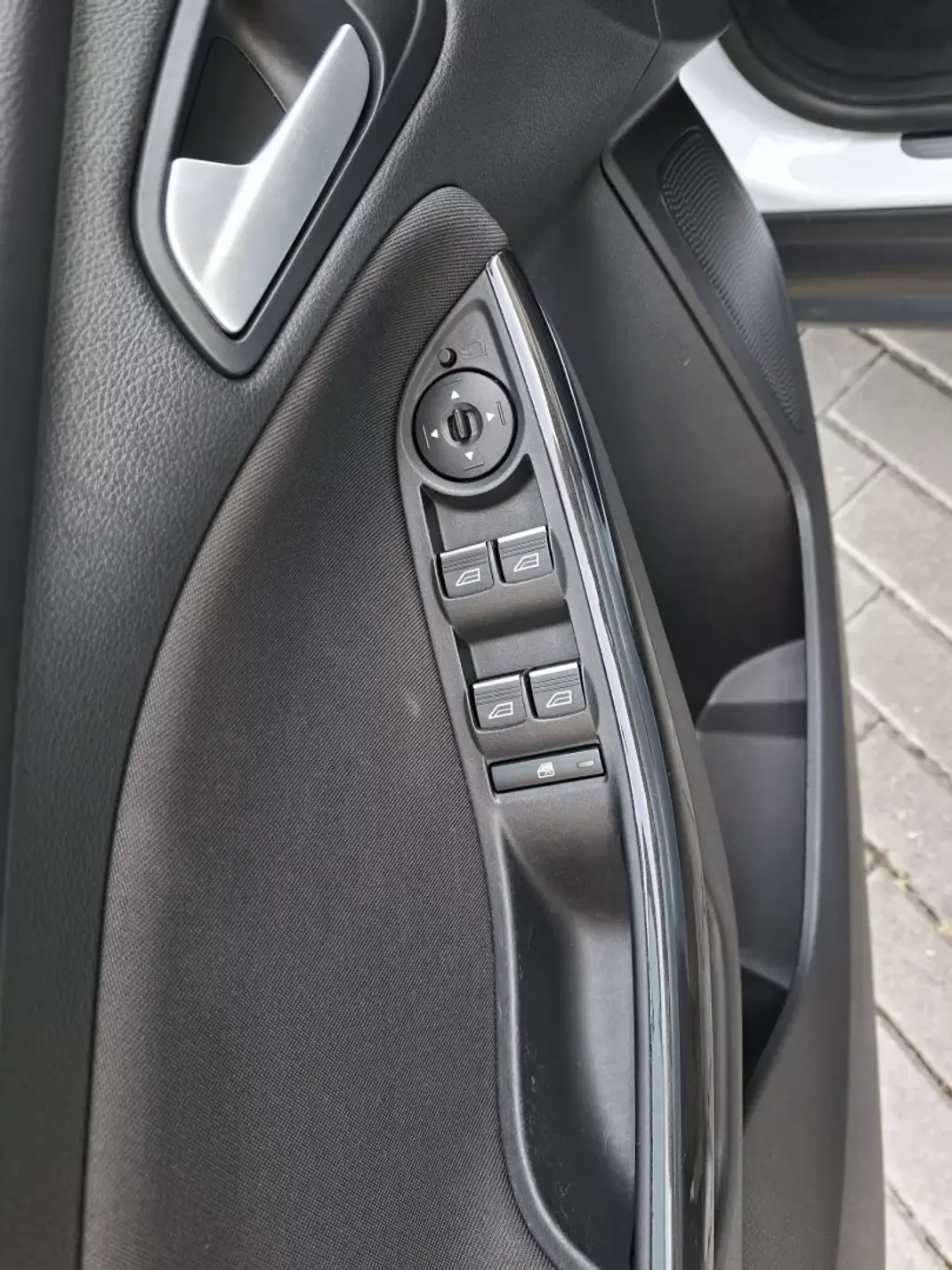 Ford Focus 2017 - 11500 EUR, 55000 km - AUTO.MOTO.pt - 55000km - foto 20 de 32