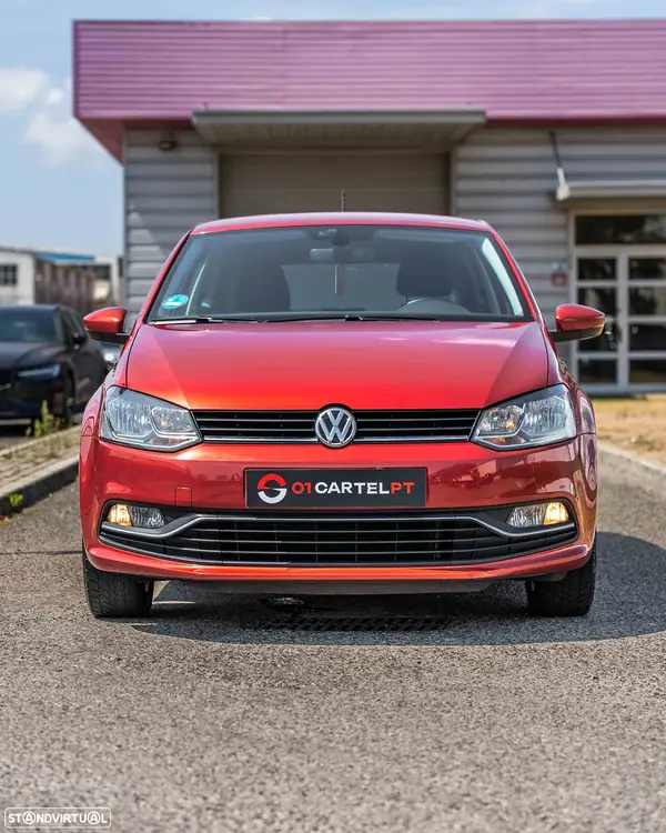Volkswagen Polo 2015 - 10790 EUR, 63000 km - 63000km - foto 2 de 15