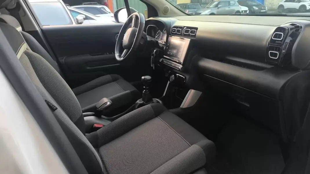 Citroën C3 Aircross 2019 - 11600 EUR, 94000 km - AUTO.MOTO.pt - 94000km - foto 4 de 17