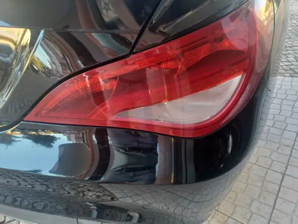 Mercedes-Benz CLA 180 2016 - 16890 EUR, 138109 km - AUTO.MOTO.pt - 138109km - foto 28 de 34