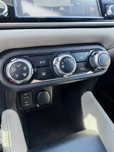 Nissan Micra 2018 — foto 6 de 14